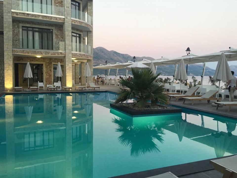 Valta Hotel Qeparo Kültér fotó