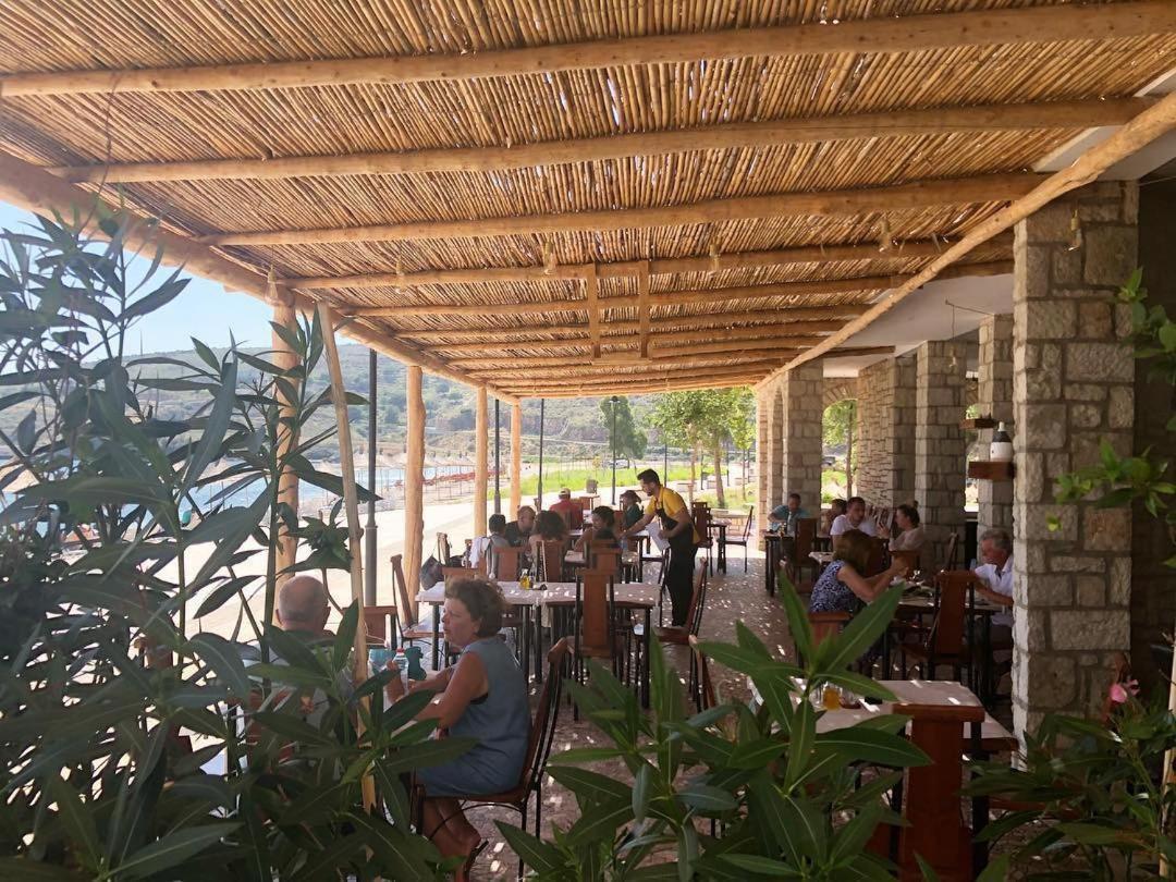 Valta Hotel Qeparo Kültér fotó
