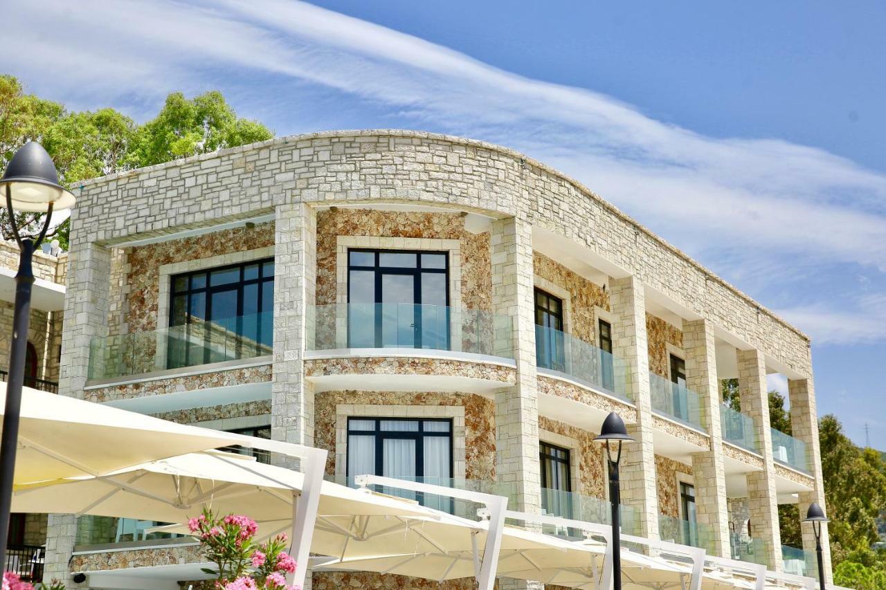 Valta Hotel Qeparo Kültér fotó