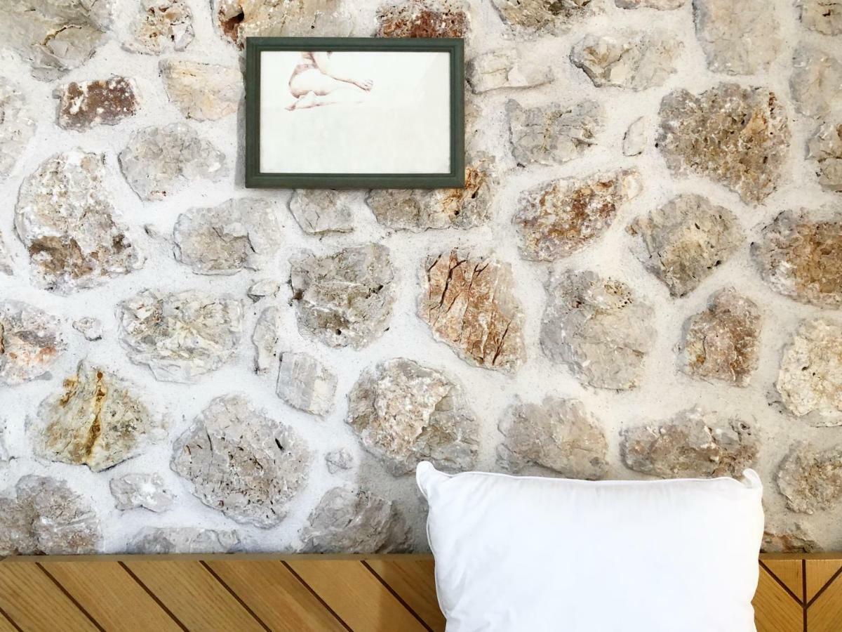 Valta Hotel Qeparo Kültér fotó